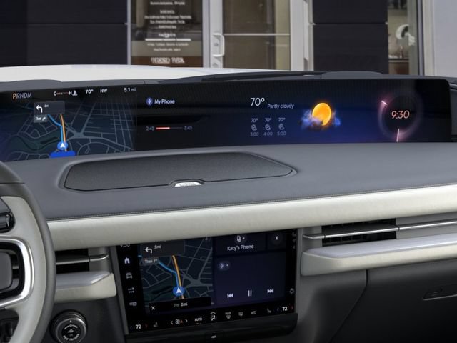 New 2026 Lincoln Navigator Premiere AWD/4WD image 14