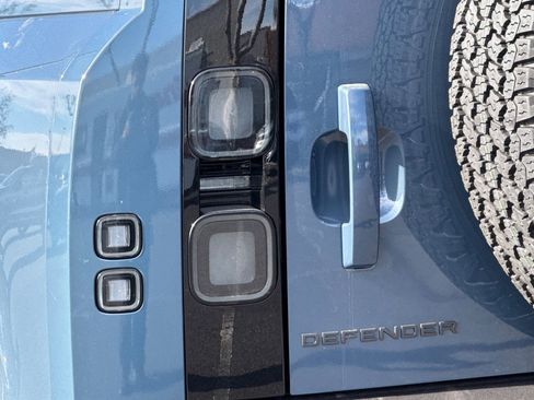 New 2026 Land Rover Defender 110 X-Dynamic SE image 14