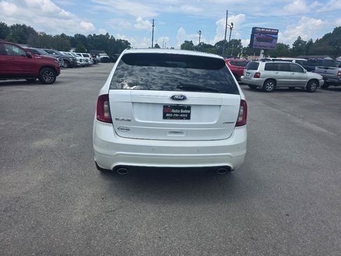 Used 2013 Ford Edge Sport w/ Driver Entry Pkg FWD image 3