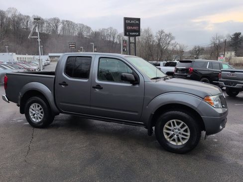Used 2019 Nissan Frontier SV w/ Value Truck Package image 3