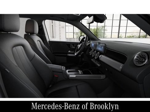 Certified 2026 Mercedes-Benz GLB 250 4MATIC image 5