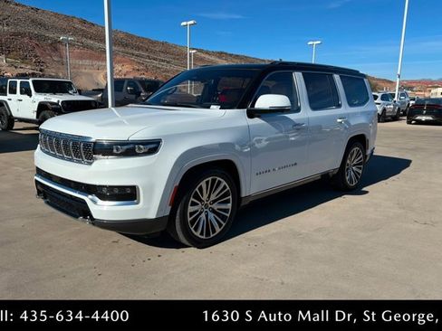 Used 2022 Jeep Grand Wagoneer Series III w/ Rear Seat Video Group 1 image 1