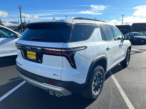 New 2026 Chevrolet Traverse Z71 w/ Enhanced Driving Package image 6