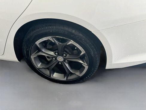 Used 2023 Chevrolet Malibu LT FWD image 29