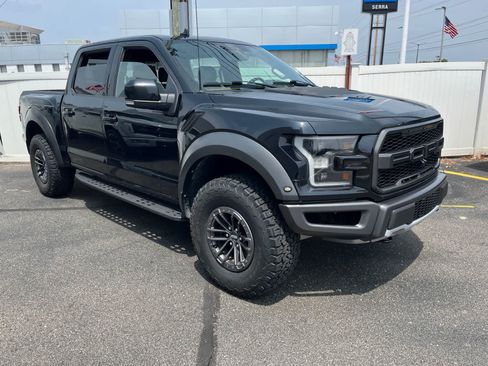 Used 2019 Ford F150 Raptor w/ Equipment Group 802A Luxury AWD/4WD image 19