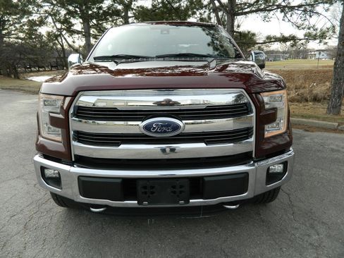 Used 2015 Ford F150 Lariat w/ Equipment Group 502A Luxury image 2