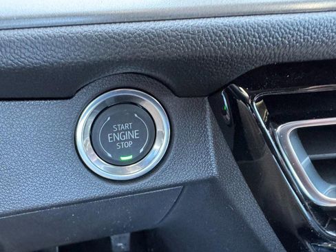 New 2026 Chevrolet Traverse LT image 42