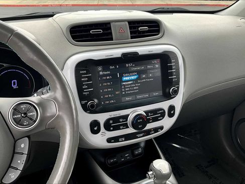 Used 2019 Kia Soul EV image 6