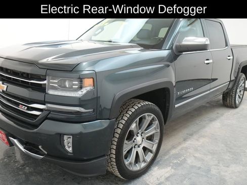 Used 2018 Chevrolet Silverado 1500 LTZ Z71 image 3