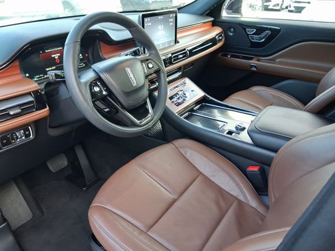 Certified 2023 Lincoln Aviator Reserve w/ Elements Package Plus RWD image 11