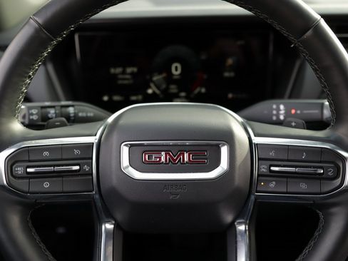 Used 2025 GMC Terrain Elevation image 11