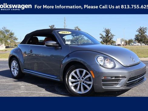 Used 2017 Volkswagen Beetle 1.8T Classic image 1