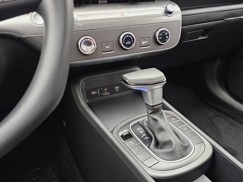 New 2026 Hyundai Kona SE image 20