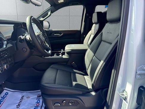 New 2026 GMC Yukon XL Denali w/ Advanced Technology Package image 27