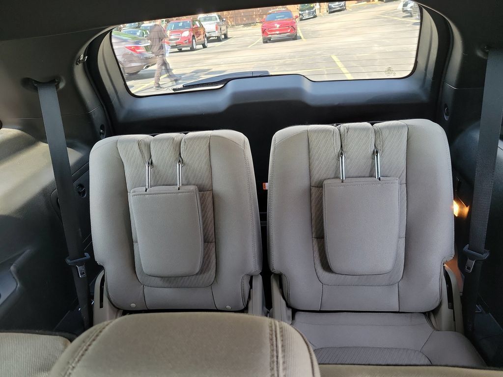Used 2018 Ford Explorer FWD image 17
