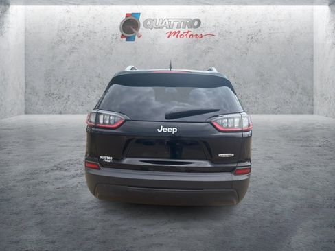 Used 2021 Jeep Cherokee Latitude FWD image 4