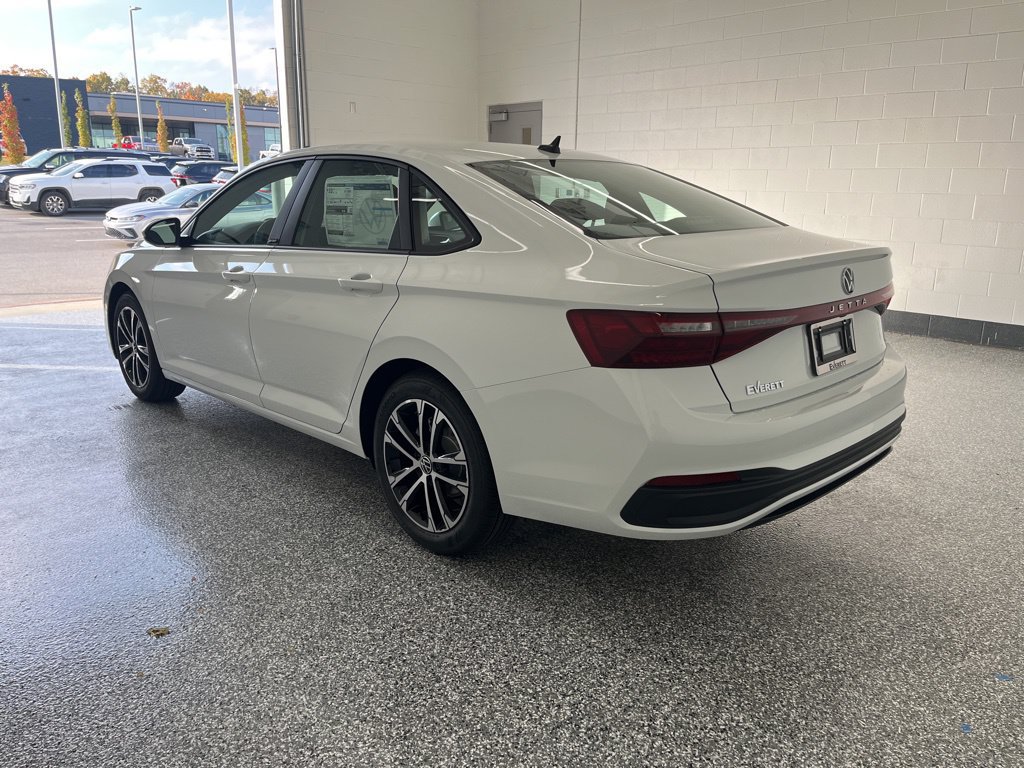 Certified 2026 Volkswagen Jetta Sport FWD image 3