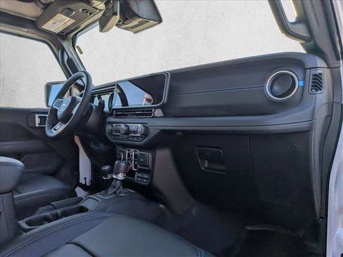 Used 2024 Jeep Wrangler High Altitude image 22
