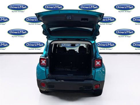 Used 2022 Jeep Renegade Latitude AWD/4WD image 25