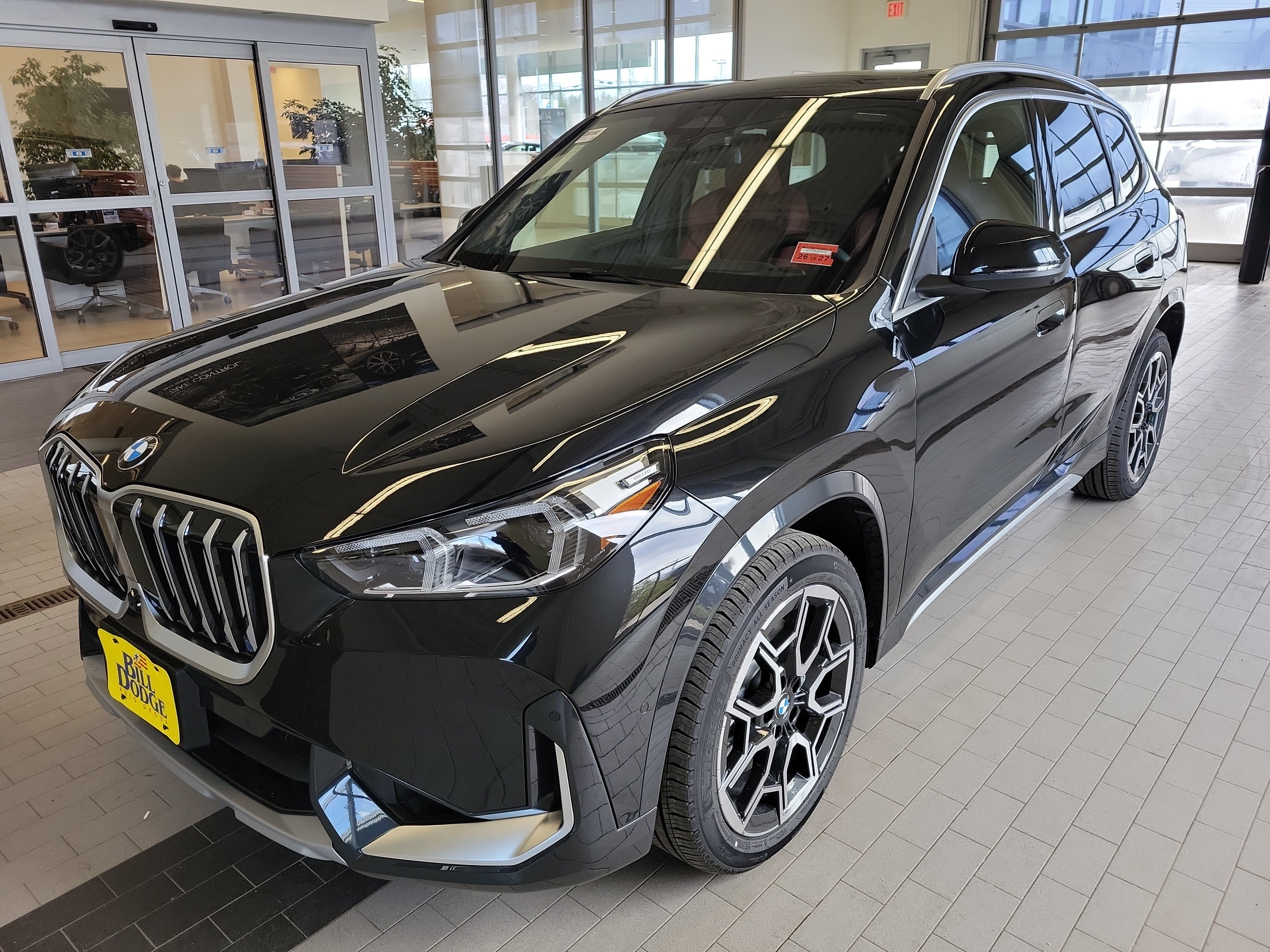 Used 2026 BMW X1 xDrive28i w/ Technology Package AWD/4WD image 1
