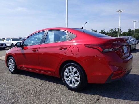 Used 2019 Hyundai Accent SE FWD image 6