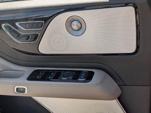 Certified 2024 Lincoln Aviator Reserve w/ Equipment Group 201A RWD image 26
