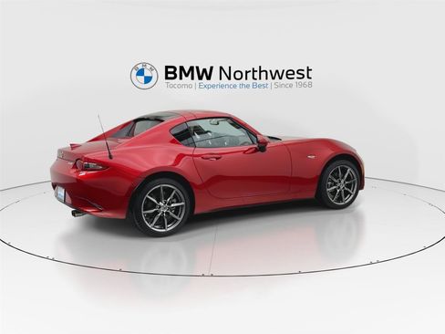 Used 2017 MAZDA MX-5 Miata RF Grand Touring image 4