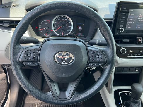Used 2022 Toyota Corolla Cross L AWD/4WD image 15