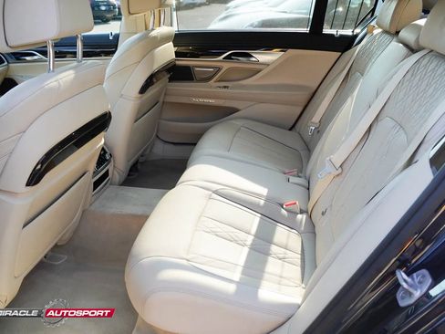 Used 2016 BMW 750i xDrive AWD/4WD image 22