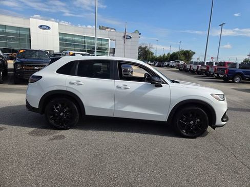 Used 2024 Honda HR-V Sport image 13