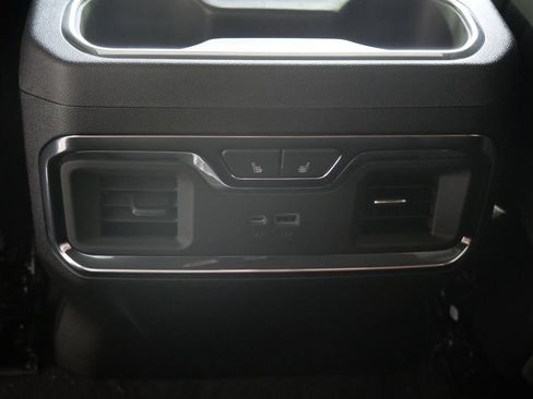 New 2026 GMC Sierra 3500 Denali Ultimate AWD/4WD image 16