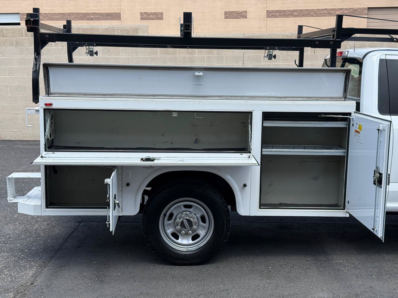 Used 2017 Ford F350 XL w/ Power Equipment Group RWD image 13