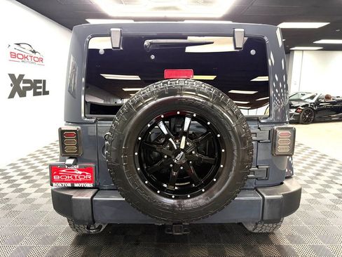 Used 2017 Jeep Wrangler Unlimited Sahara w/ Max Tow Package AWD/4WD image 12
