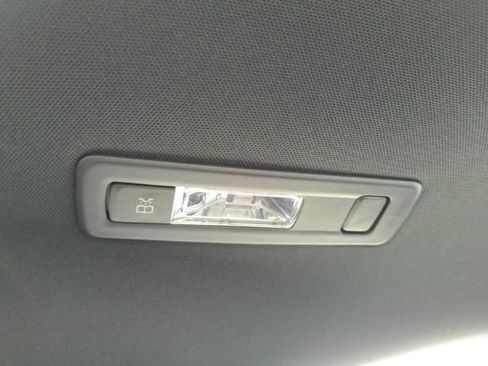 Used 2025 Mercedes-Benz CLA 250 4MATIC image 33