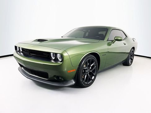 Used 2022 Dodge Challenger R/T w/ Driver Convenience Group image 3