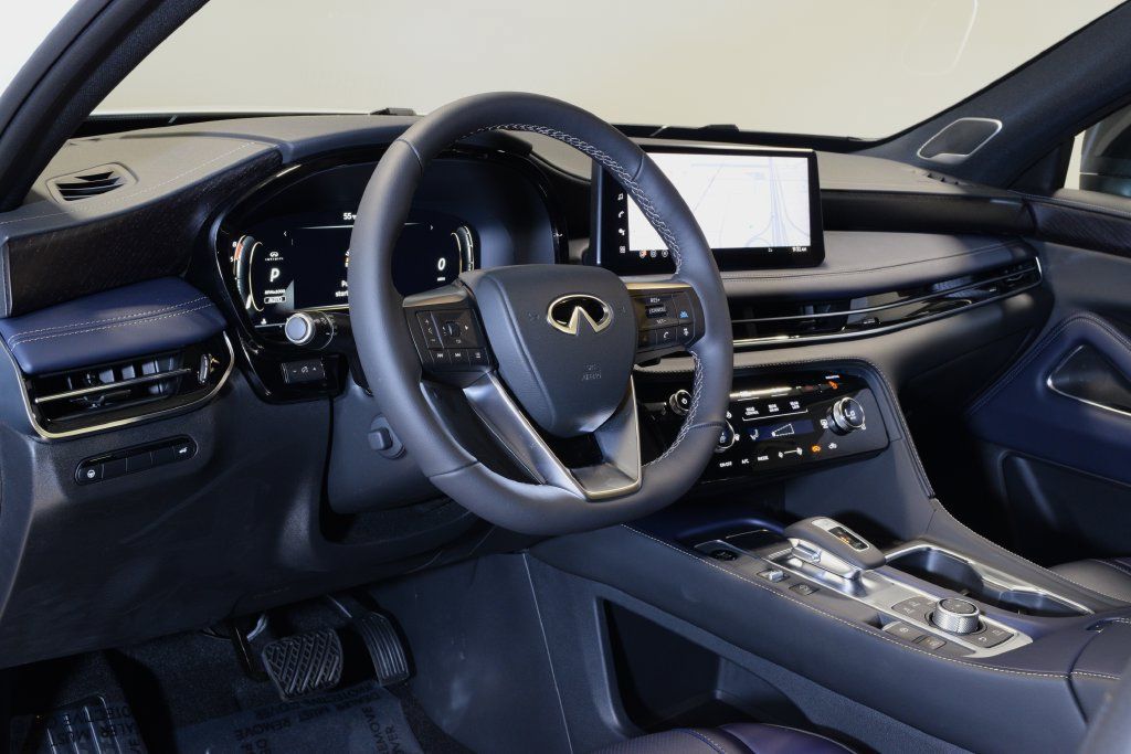 Certified 2026 INFINITI QX60 Sport w/ Dark Cargo Package AWD/4WD image 13