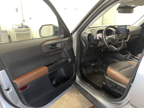 Used 2023 Ford Bronco Sport Badlands w/ Premium Package AWD/4WD image 9