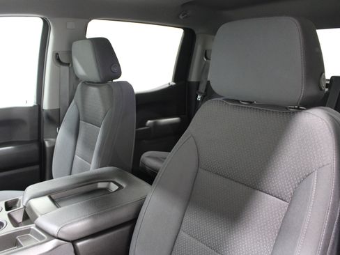 Used 2021 Chevrolet Silverado 1500 Custom image 4