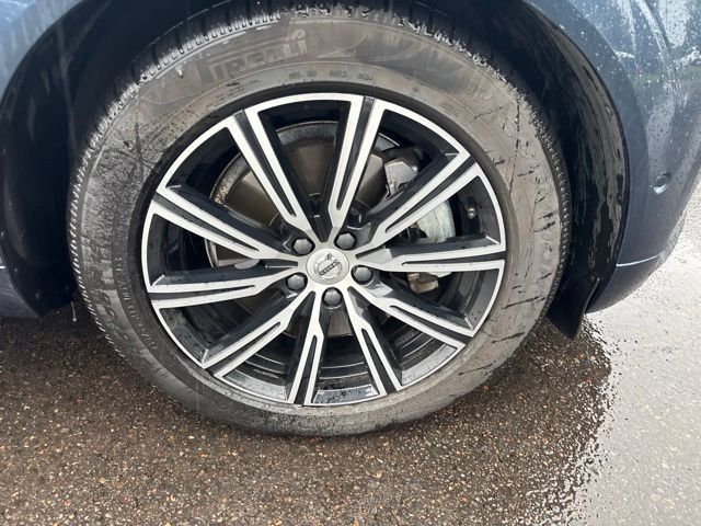 Used 2021 Volvo XC60 T5 Inscription AWD/4WD image 14