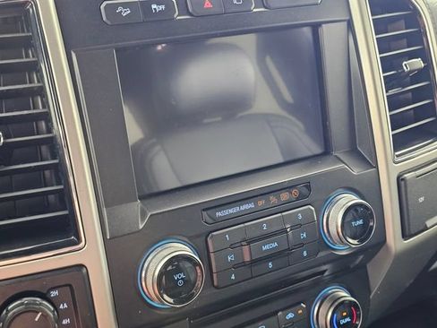 Used 2018 Ford F150 Lariat w/ Equipment Group 502A Luxury AWD/4WD image 22