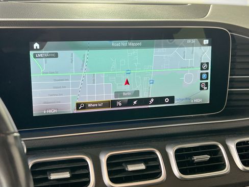 Used 2023 Mercedes-Benz GLE 350 4MATIC w/ AMG Line Exterior image 13