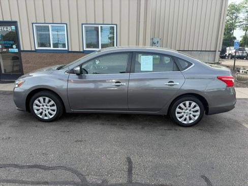 Used 2017 Nissan Sentra SV FWD image 4