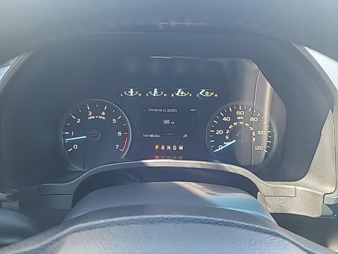 Used 2018 Ford F150 XLT w/ Equipment Group 302A Luxury AWD/4WD image 19