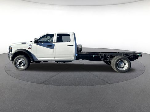 New 2026 RAM 5500 Tradesman w/ Chrome Appearance Group image 2