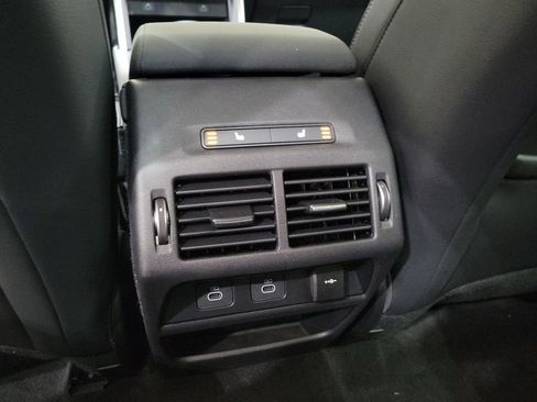 New 2025 Land Rover Discovery Sport Dynamic SE image 23