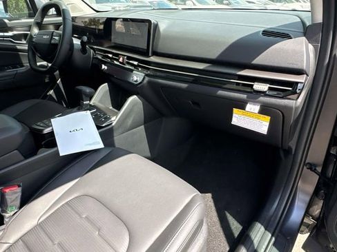 New 2026 Kia Sportage SX FWD image 16