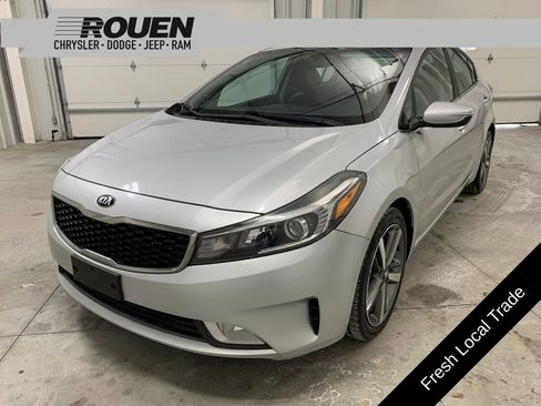 Used 2017 Kia Forte EX image 1