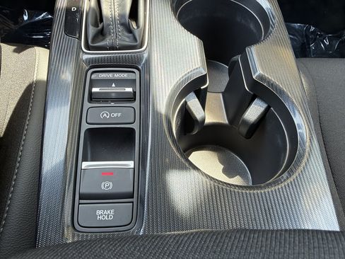 Used 2025 Honda Civic Sport image 24