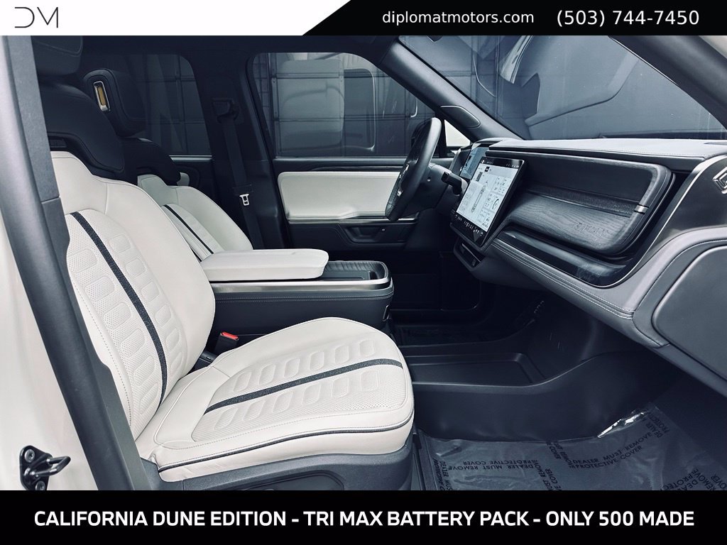 Used 2025 Rivian R1S Adventure Tri AWD/4WD image 19