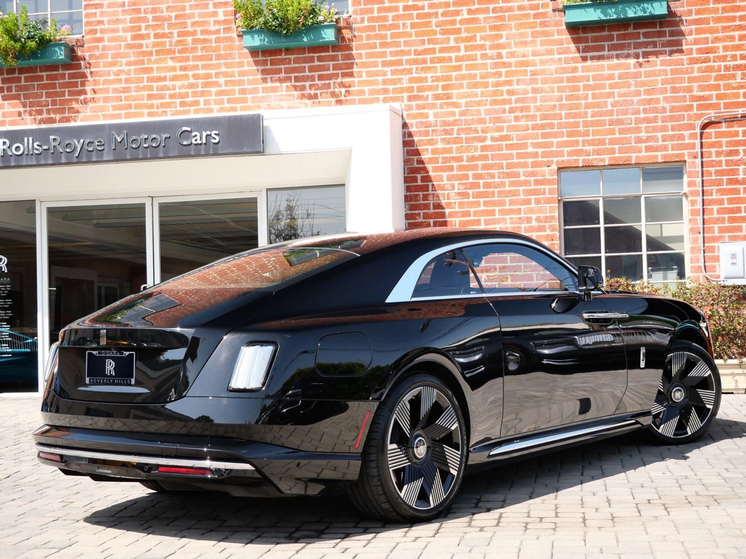 Certified 2025 Rolls-Royce Spectre w/ Spectre Launch Package AWD/4WD image 2